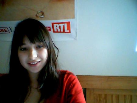 Pas coiff�e, fatigu�e, mais enl�ve ton masque! Tu fais peur � voir!